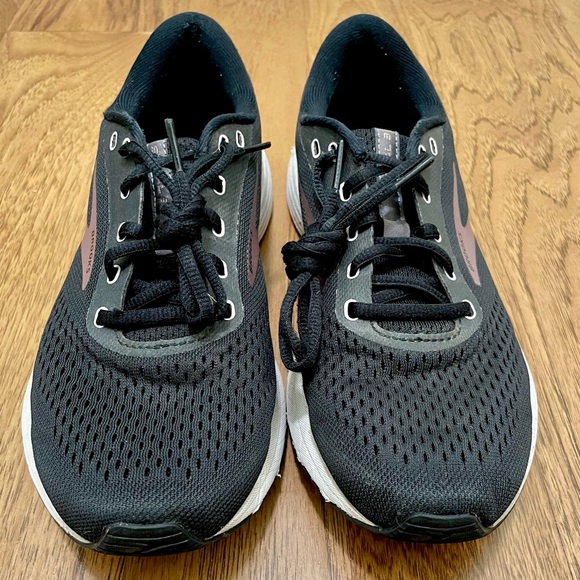 BROOKS Cushion Neutral Signal 3 athletic shoes black - Picture 4 of 10